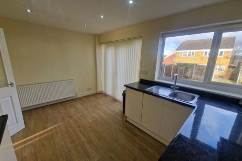 3 bedroom semi-detached house for sale, Apperley Way, Halesowen B63