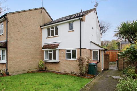 undefined, Tilgate, Crawley RH10