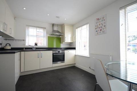 4 bedroom townhouse to rent, Clover Rise,Woodley