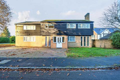 6 bedroom detached house for sale, Talbots Drive, Maidenhead, SL6