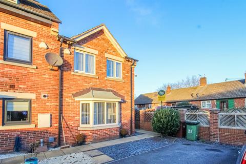 3 bedroom house for sale, Elliotsdale Street, Pontefract WF7