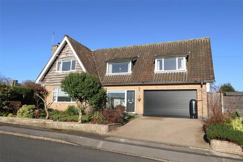 4 bedroom detached house for sale, Chestnut Avenue, Ravenshead, Nottingham, Nottinghamshire, NG15