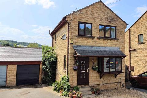 3 bedroom detached house for sale, Caldercroft, Elland HX5