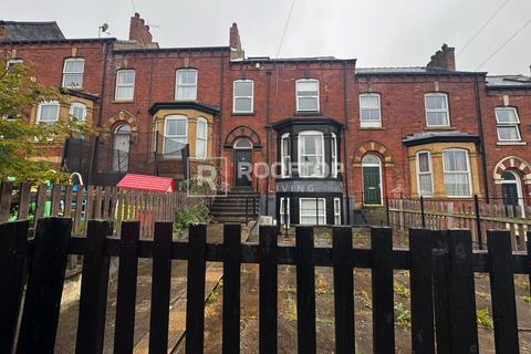 8 bedroom house to rent, Consort Terrace, Leeds LS3