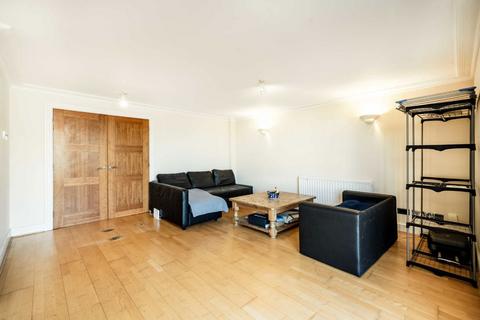 2 bedroom flat to rent, Oriel Drive, London SW13