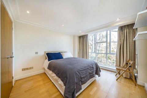 2 bedroom flat to rent, Oriel Drive, London SW13