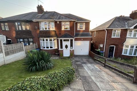 4 bedroom semi-detached house for sale, Hillside Avenue, Rowley Regis B65