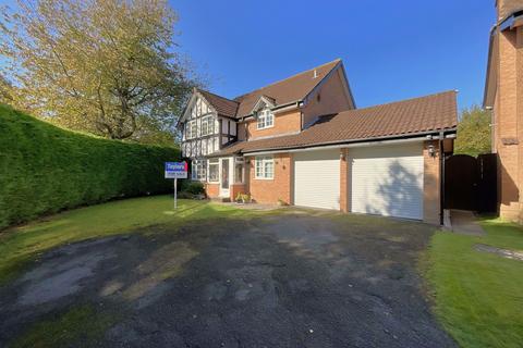 4 bedroom detached house for sale, Cloister Drive, Halesowen B62