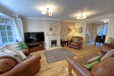 4 bedroom detached house for sale, Cloister Drive, Halesowen B62