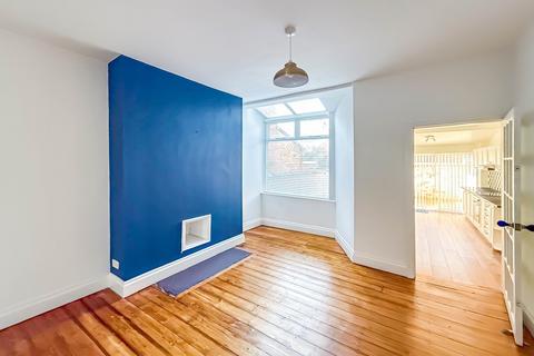 3 bedroom terraced house to rent, Ansdell Avenue, Chorlton, Manchester, M21