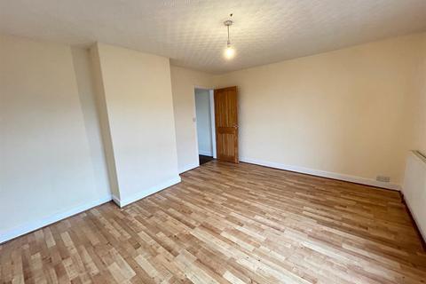 2 bedroom maisonette to rent, Trafalgar Road, Scarborough