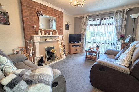 2 bedroom semi-detached bungalow for sale, St. Wulstan Way, Southam, CV47