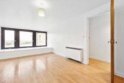 1 bedroom flat to rent, Wapping High Street, London E1W