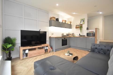 1 bedroom flat for sale, London Road, Hampshire PO2