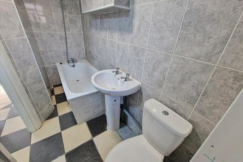 2 bedroom house for sale, Downham Way, Bromley, BR1