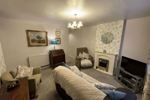 122 Apperley Way, Halesowen, B63 2XS