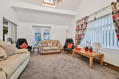 3 bedroom house for sale, Rawcliffe Croft, Rawcliffe