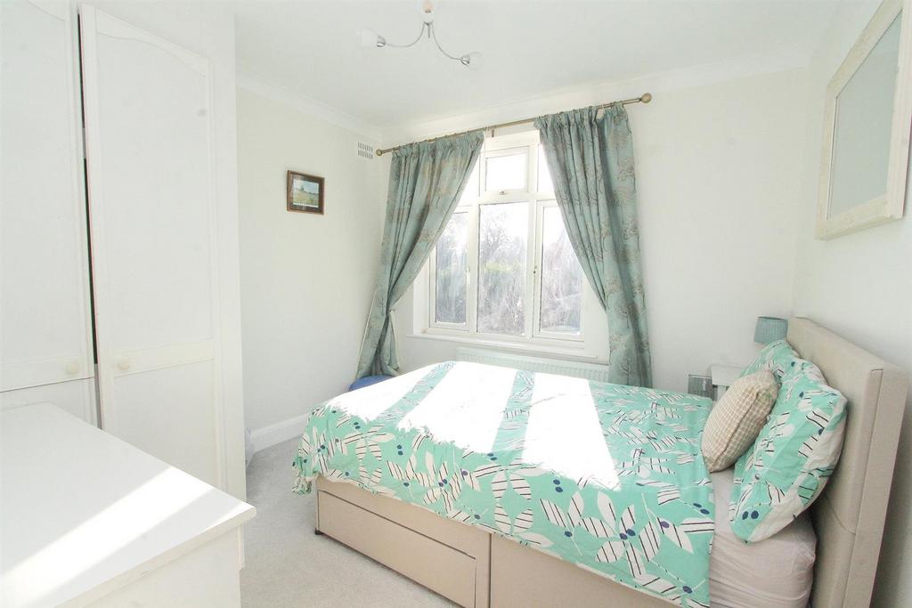 BED 3.jpg