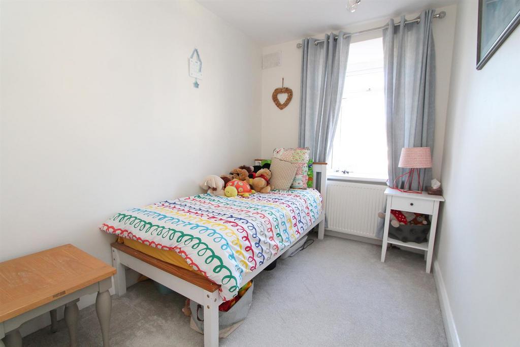 BED 4.jpg