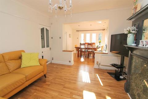 4 bedroom semi-detached house for sale, Willis Avenue, Sutton SM2