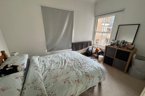 3 bedroom mews to rent, Elgin Mews North, London W9