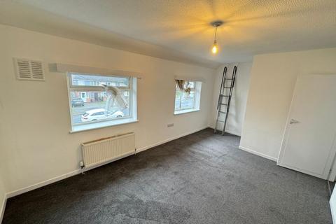 2 bedroom semi-detached house to rent, Hernefield Road, Shard End, Birmingham