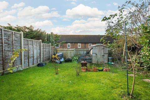 2 bedroom semi-detached house for sale, Hemel Hempstead,  Hertfordshire,  HP2