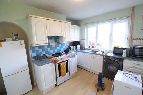 2 bedroom end of terrace house for sale, Highfield Crescent, Halesowen B63