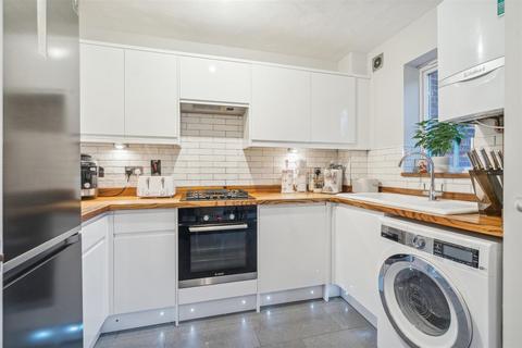 2 bedroom house for sale, Cleveland Way, Stevenage SG1