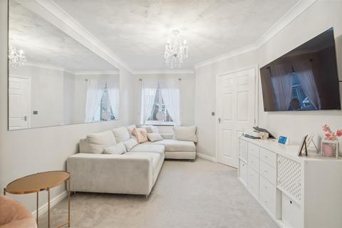 2 bedroom house for sale, Cleveland Way, Stevenage SG1