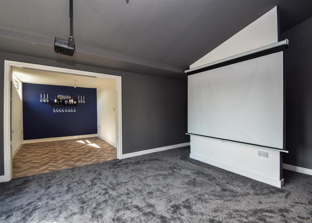 83 A Goldthorn Hill-07.jpg