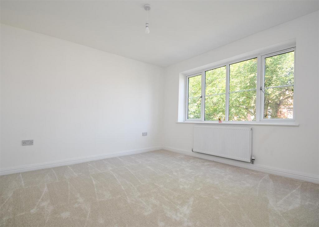 83 A Goldthorn Hill-13.jpg