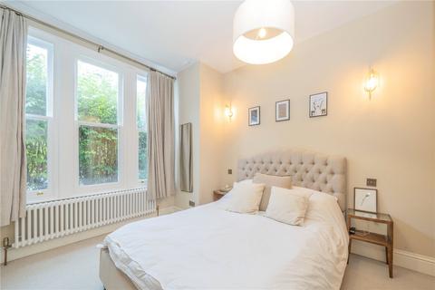 2 bedroom apartment to rent, London SW12