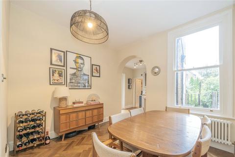 2 bedroom apartment to rent, London SW12