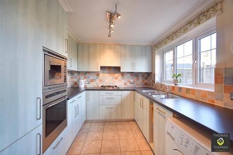 4 bedroom detached house for sale, Orchard Close, Hardwicke