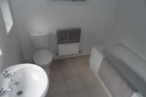 3 bedroom terraced house to rent, Stoke-on-Trent ST4