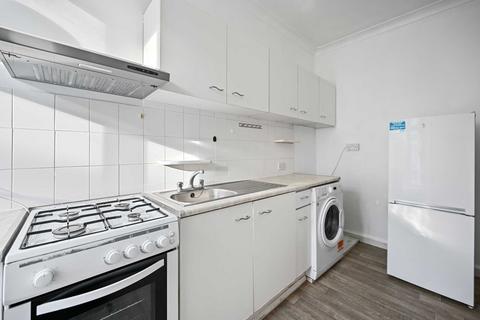 1 bedroom flat for sale, Lime Grove, Shepherds Bush, London, W12 8EE