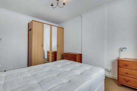 2 bedroom flat for sale, Shepherds Bush Road, Hammersmith W6 7PJ