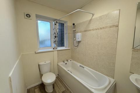 1 bedroom flat to rent, Brantingham Road, Manchester, M16 8QG