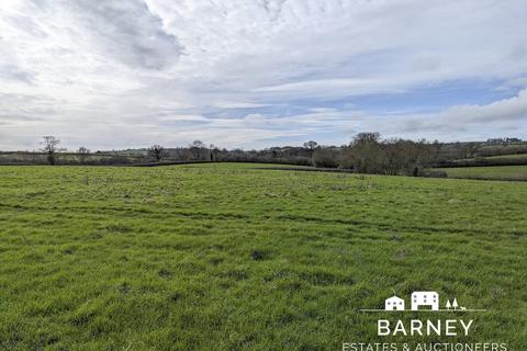 Land for sale, High Street, Ludgershall nr Thame HP18