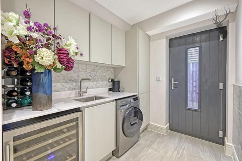 Mulberry House Loughton Lane, Theydon Bois, Epping, CM16 7JY