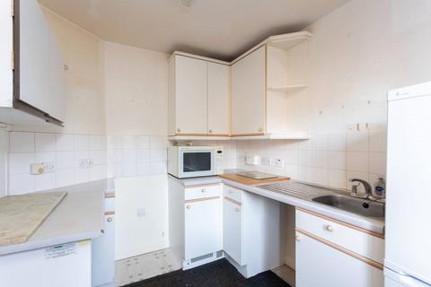 2 bedroom end of terrace house for sale, 39 Haddington Gardens, Dundee, DD4 0RL