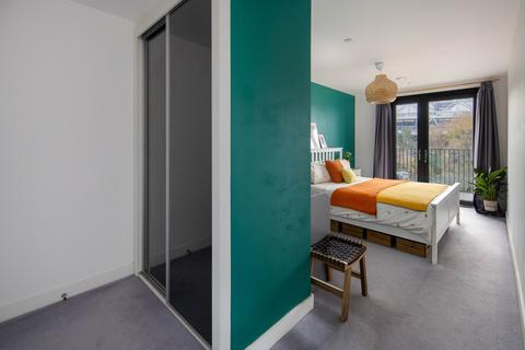 2 bedroom apartment for sale, Skippers Yard, London, E3