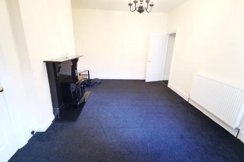 2 bedroom flat to rent, Woodbine Avenue, Wallsend, NE28