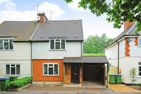 2 bedroom house to rent, Lower Green Road, Esher, KT10