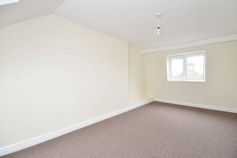 4 bedroom terraced house to rent, St Anns Crescent, Earlsfield, London, SW18