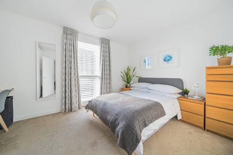 3 bedroom flat for sale, Whelan Road, Acton, London, W3