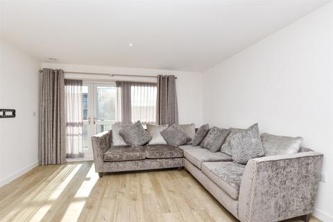 2 bedroom flat for sale, Ifield Road, West Green, Crawley, West Sussex