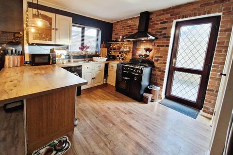 49 Gregory Close, Pencoed, Bridgend, CF35 6RF