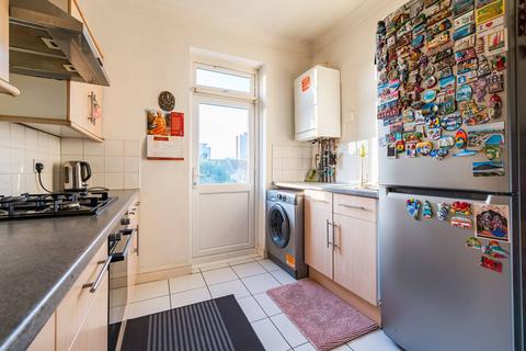 2 bedroom flat for sale, Selwyn Road, Plaistow, London, E13